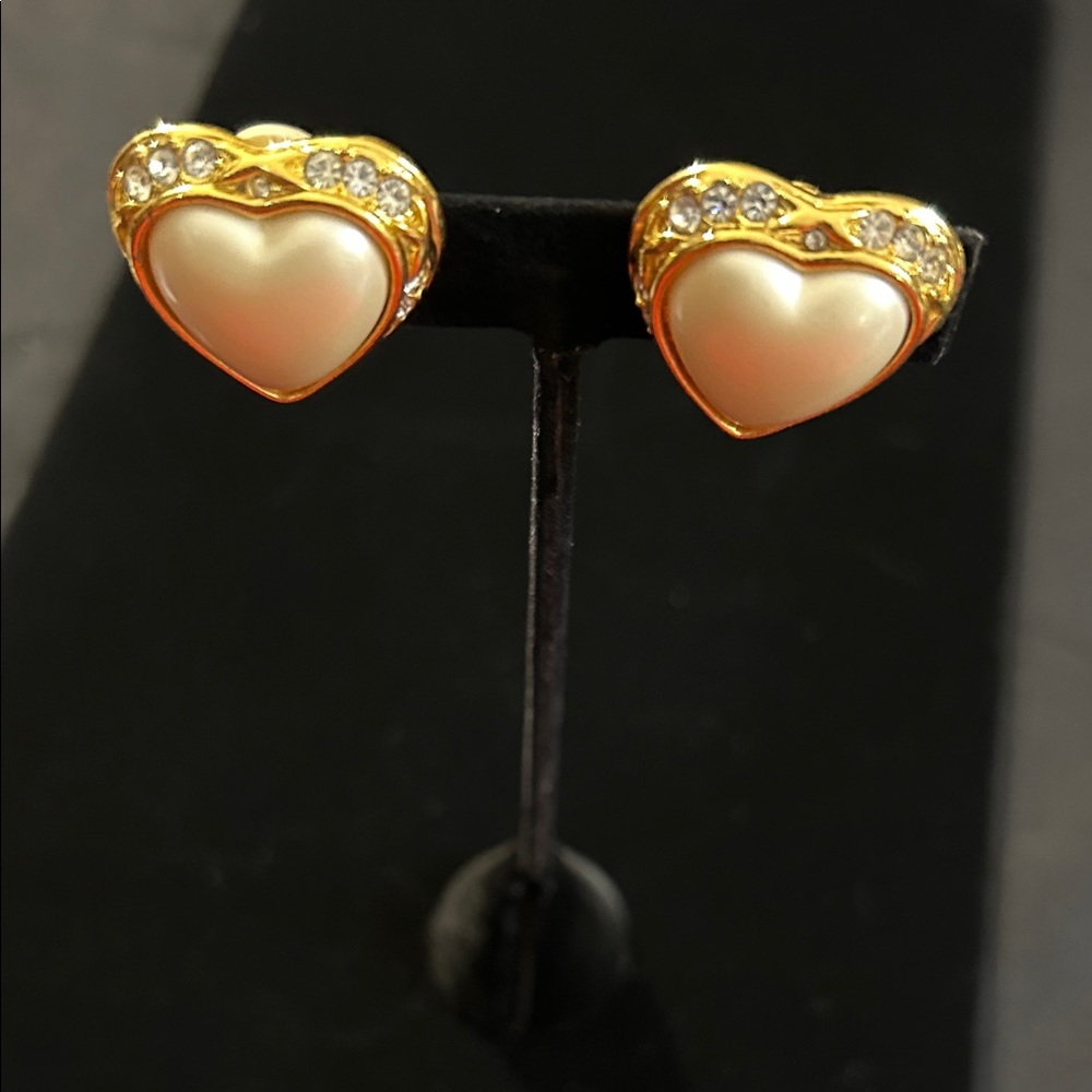 Joan Rivers Hearts Clip-On Earrings!